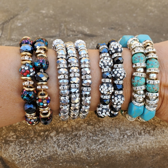 Faceted Beaded Bracelets Assortment of 9 Brand NEW - Picture 1 of 6